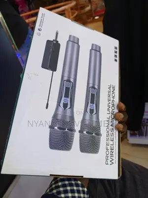 Double Wireless Microphone.
