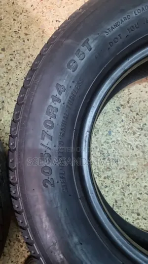 205/70r14 95t Used Tyre
