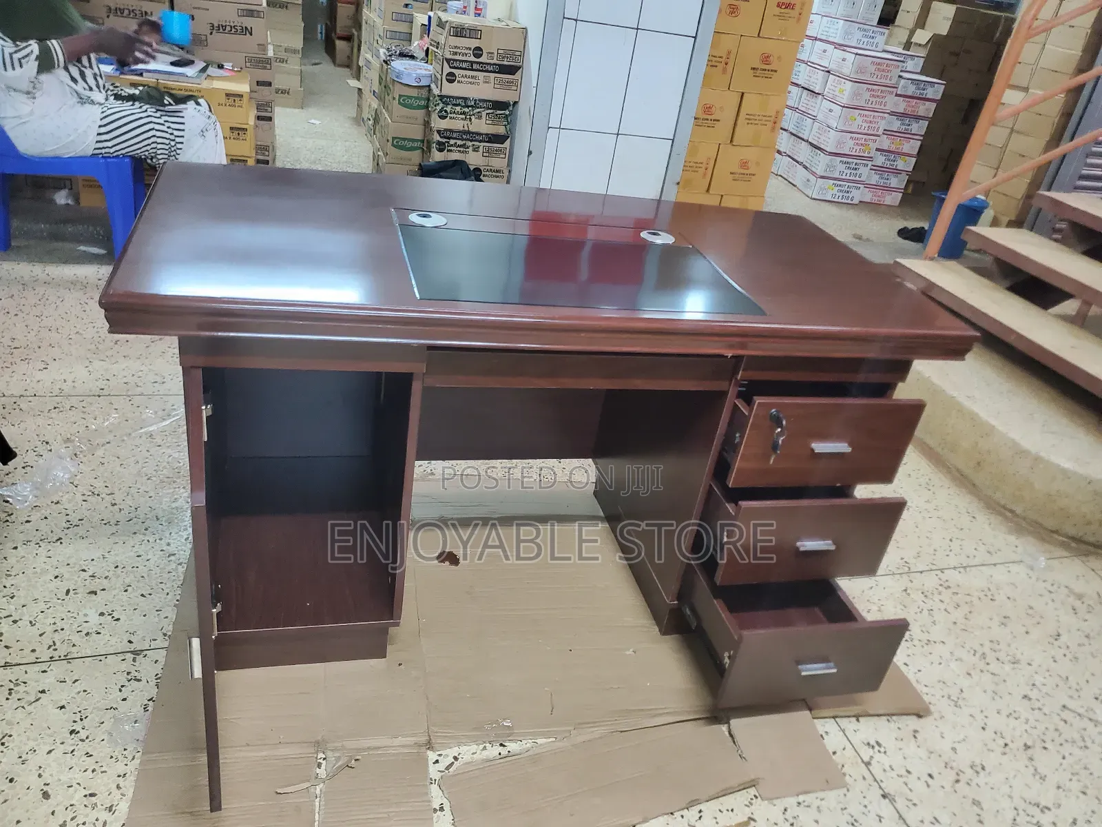 Executive Office Table 1.4metres