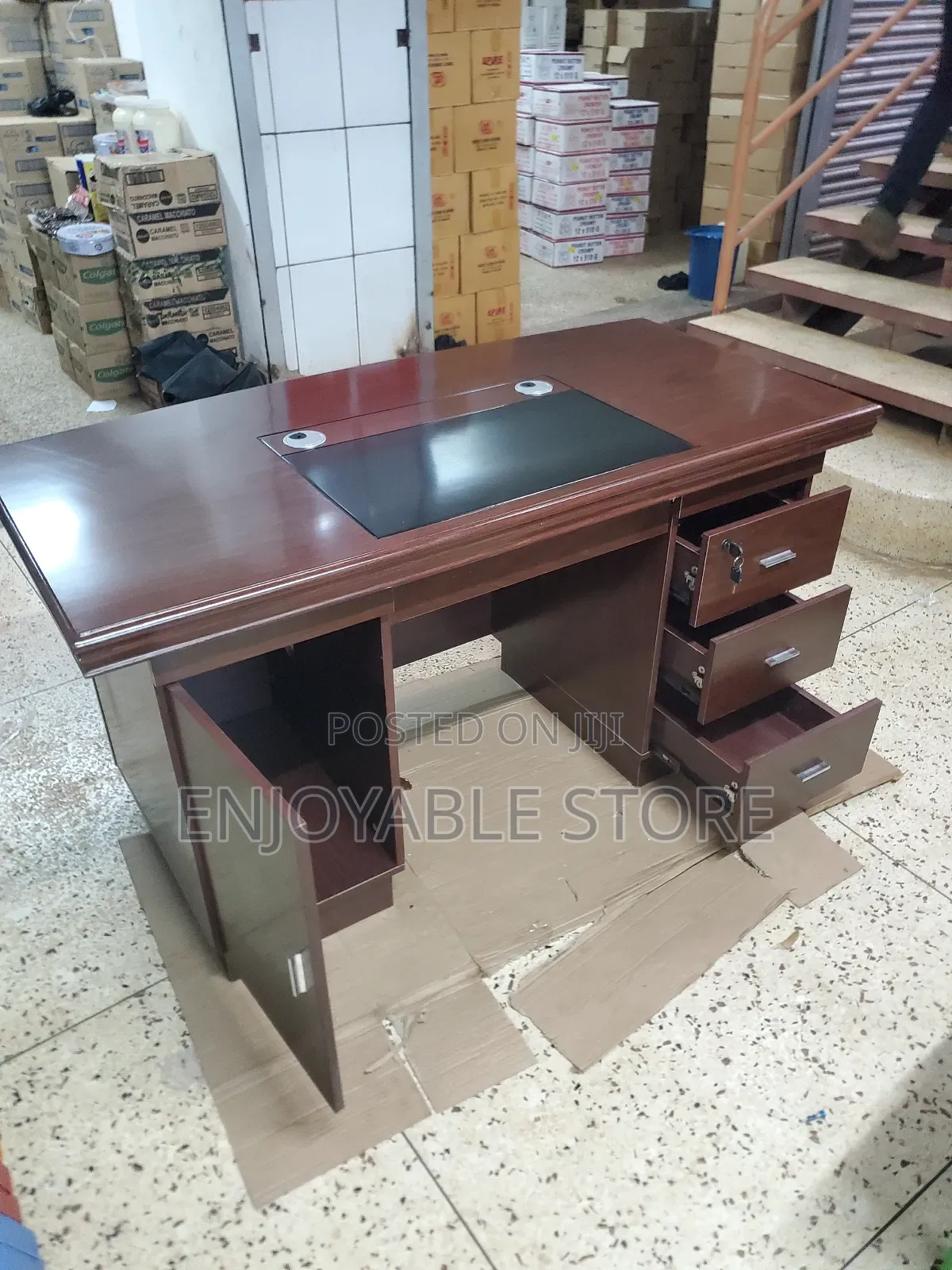 Executive Office Table 1.4metres
