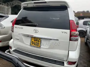 Toyota Land Cruiser Prado 2004 White