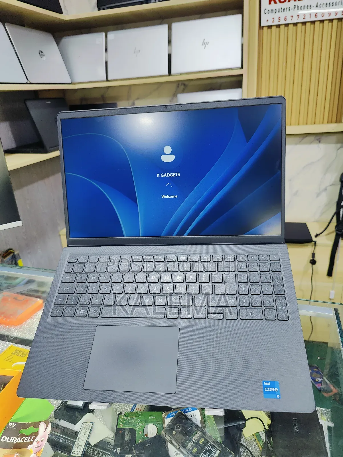 Laptop Dell Vostro DVCI316 8GB Intel Core I3 HDD+SSD 256GB