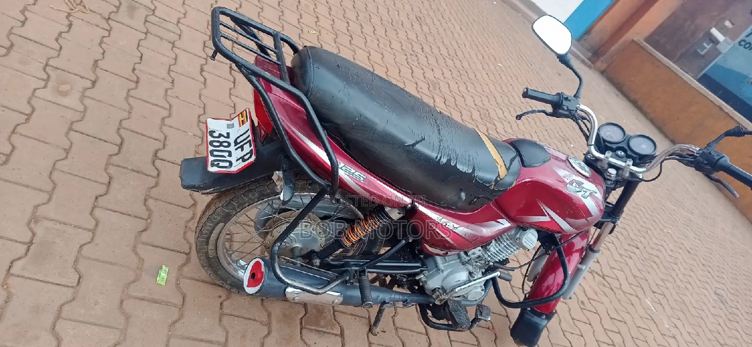 Bajaj CT 110X 2023 Red