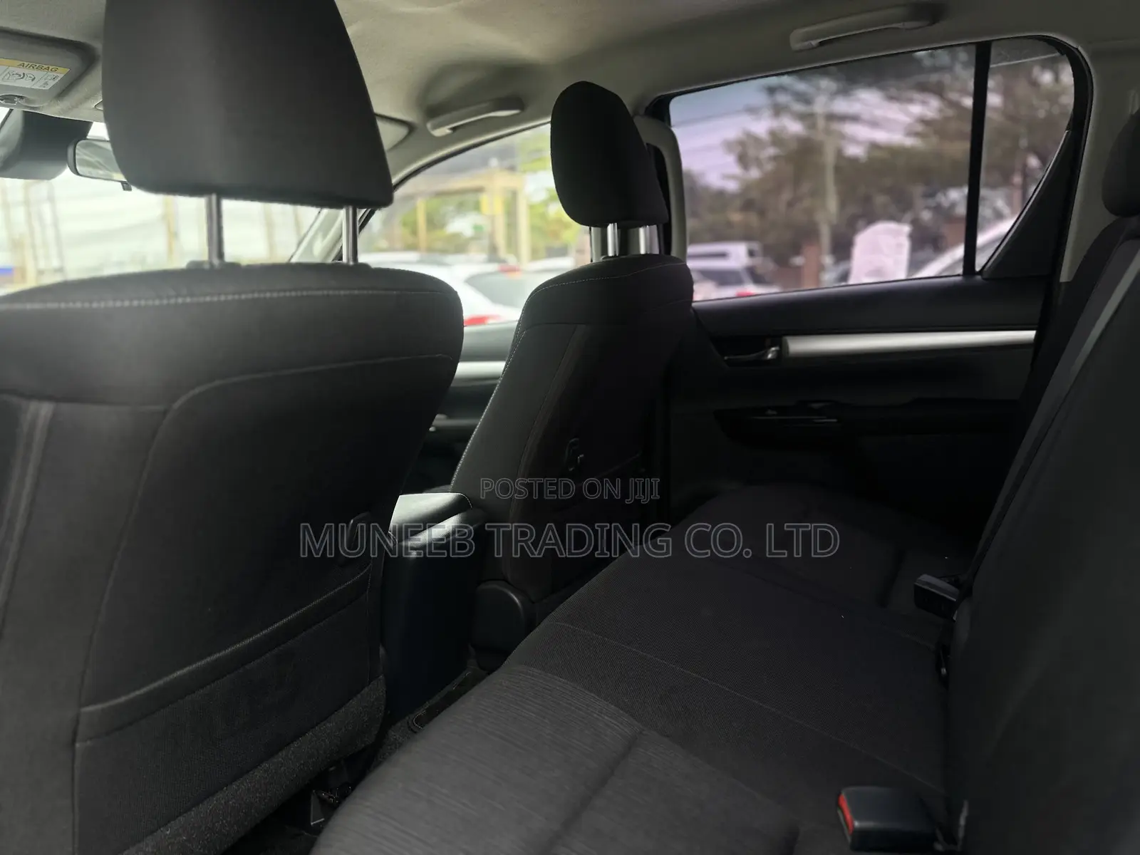 Toyota Hilux 2021 Black