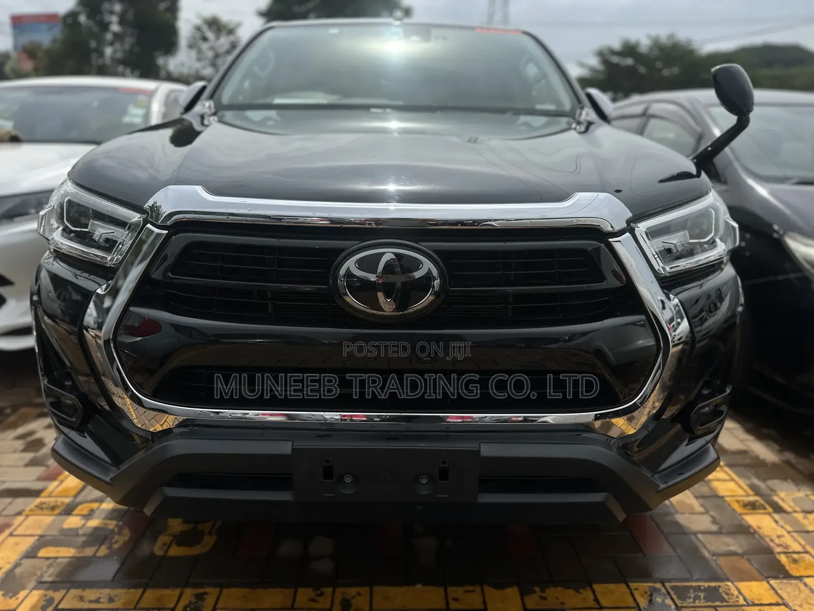 Toyota Hilux 2021 Black