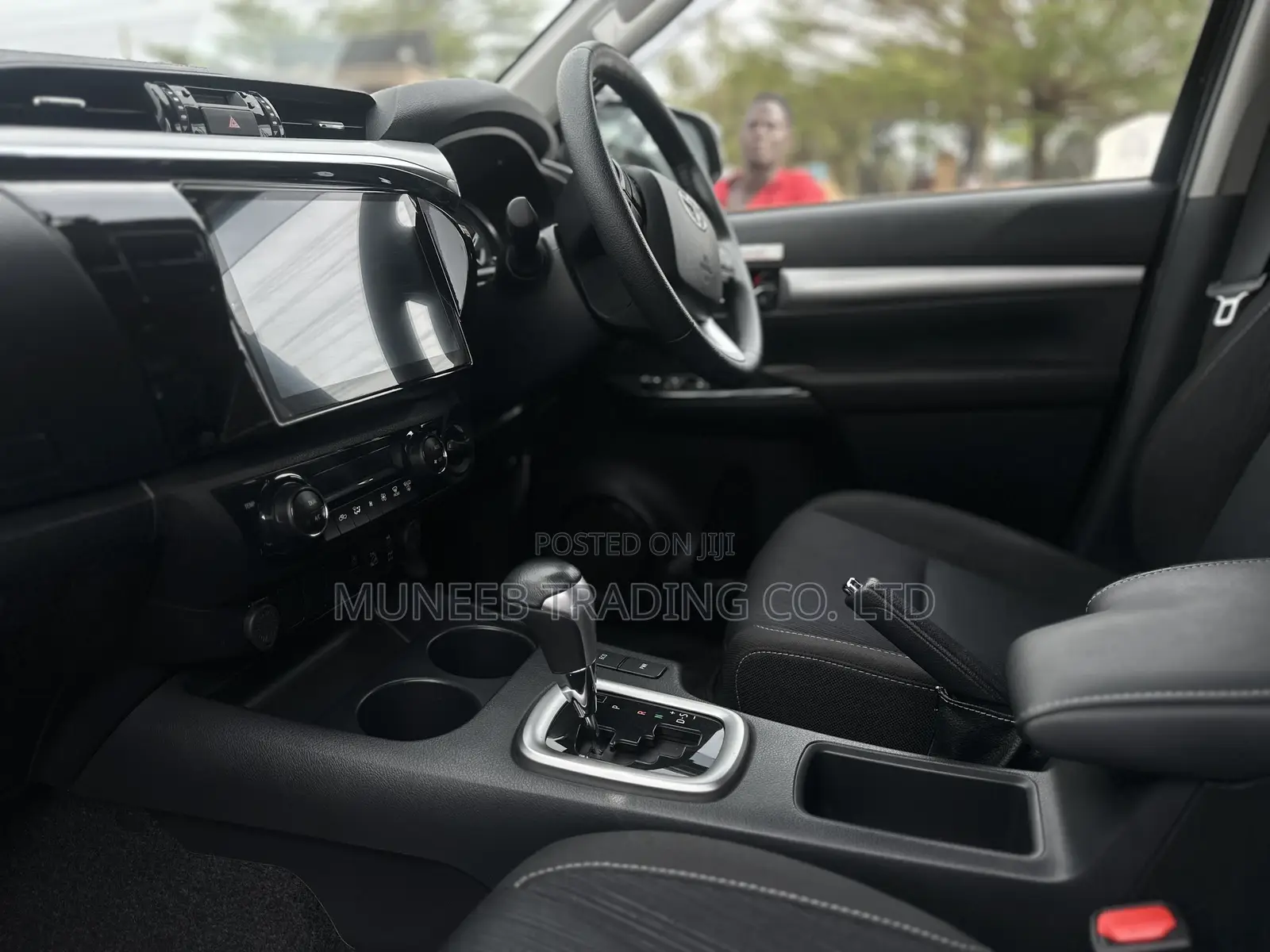 Toyota Hilux 2021 Black