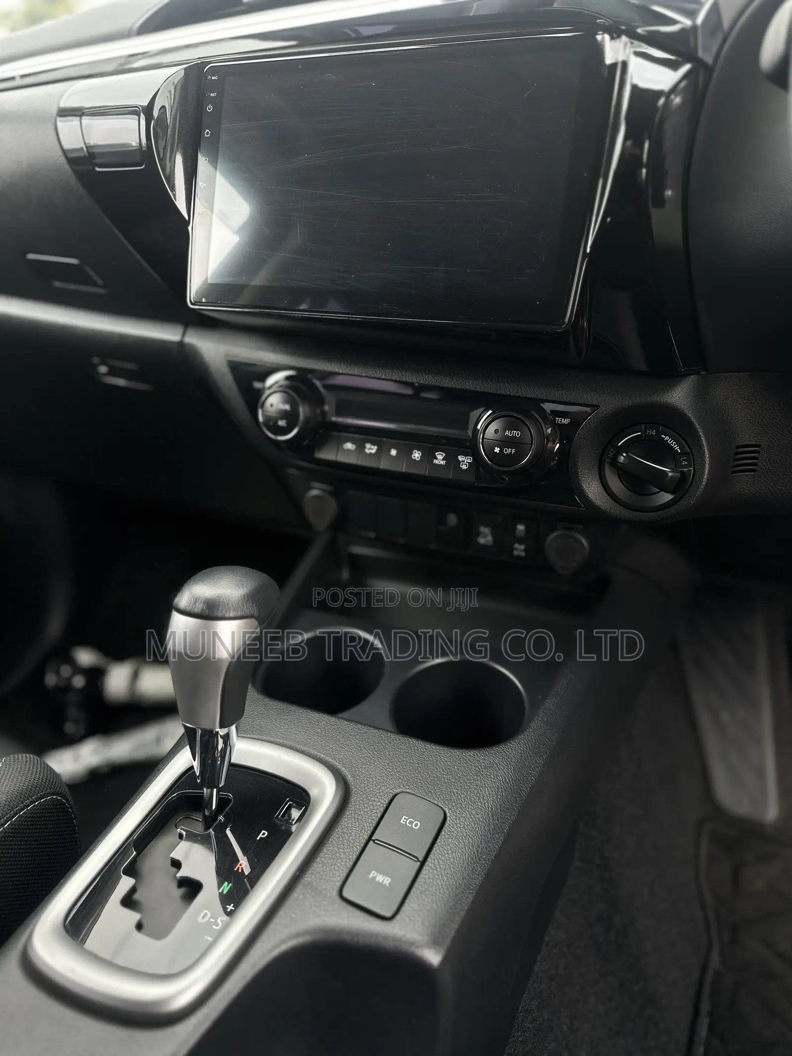 Toyota Hilux 2021 Black