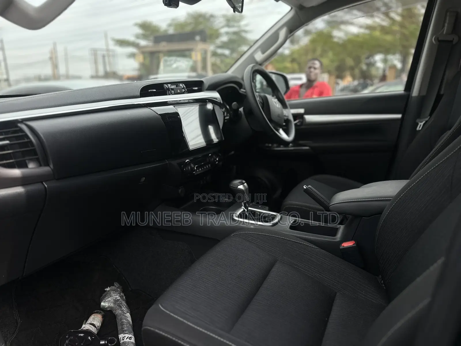 Toyota Hilux 2021 Black