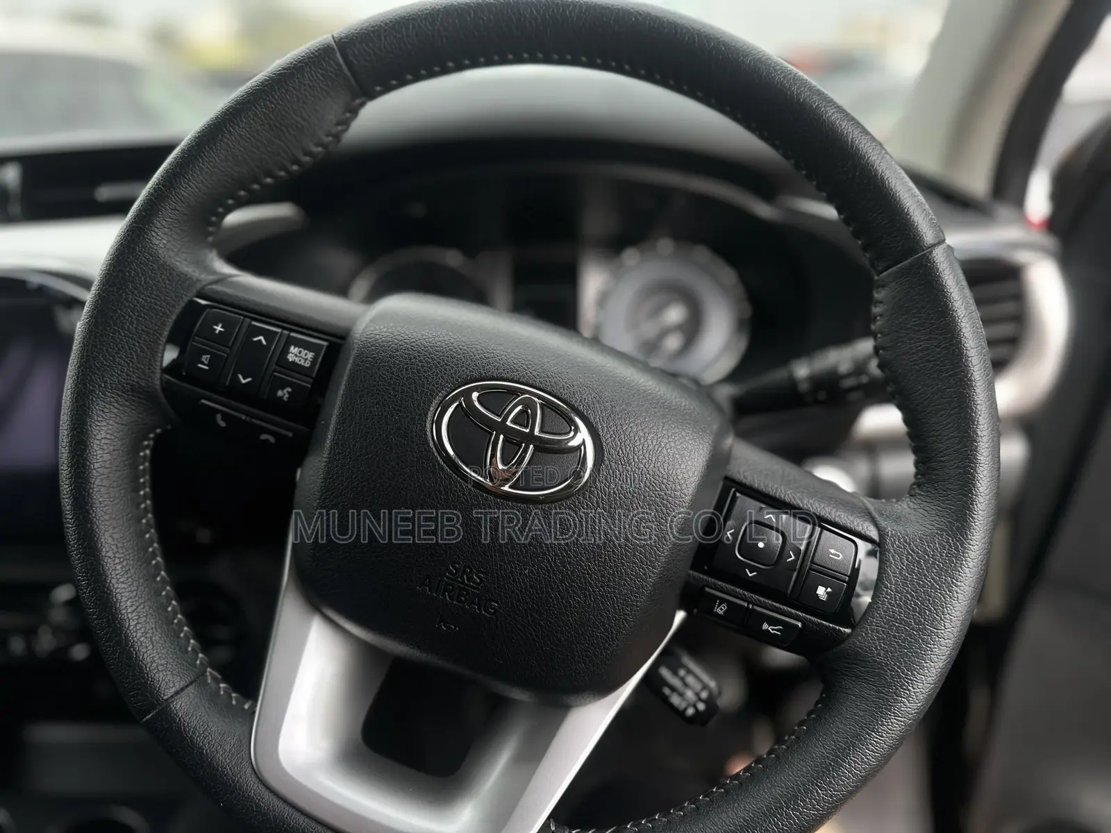 Toyota Hilux 2021 Black