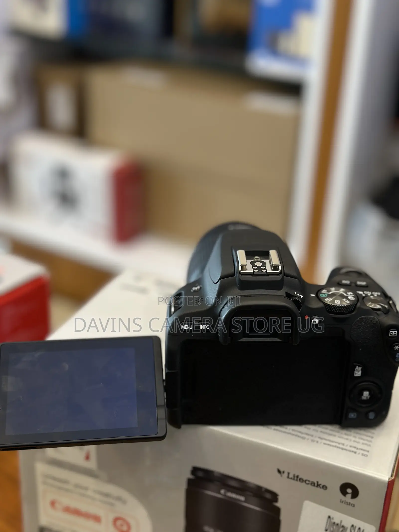 Canon 200D