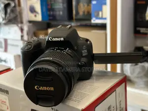 Canon 200D