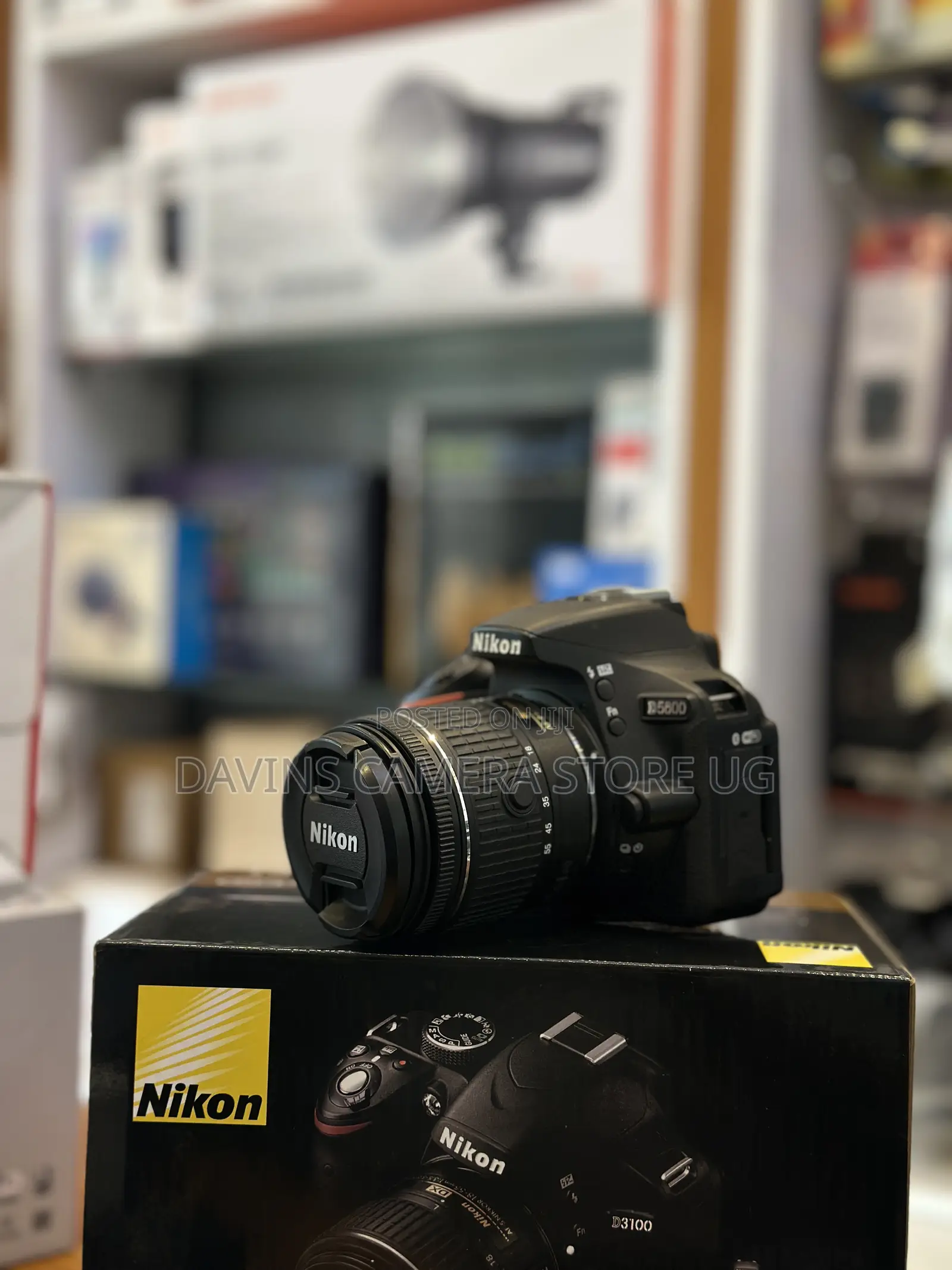 Nikon 5600