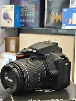 Nikon 5600