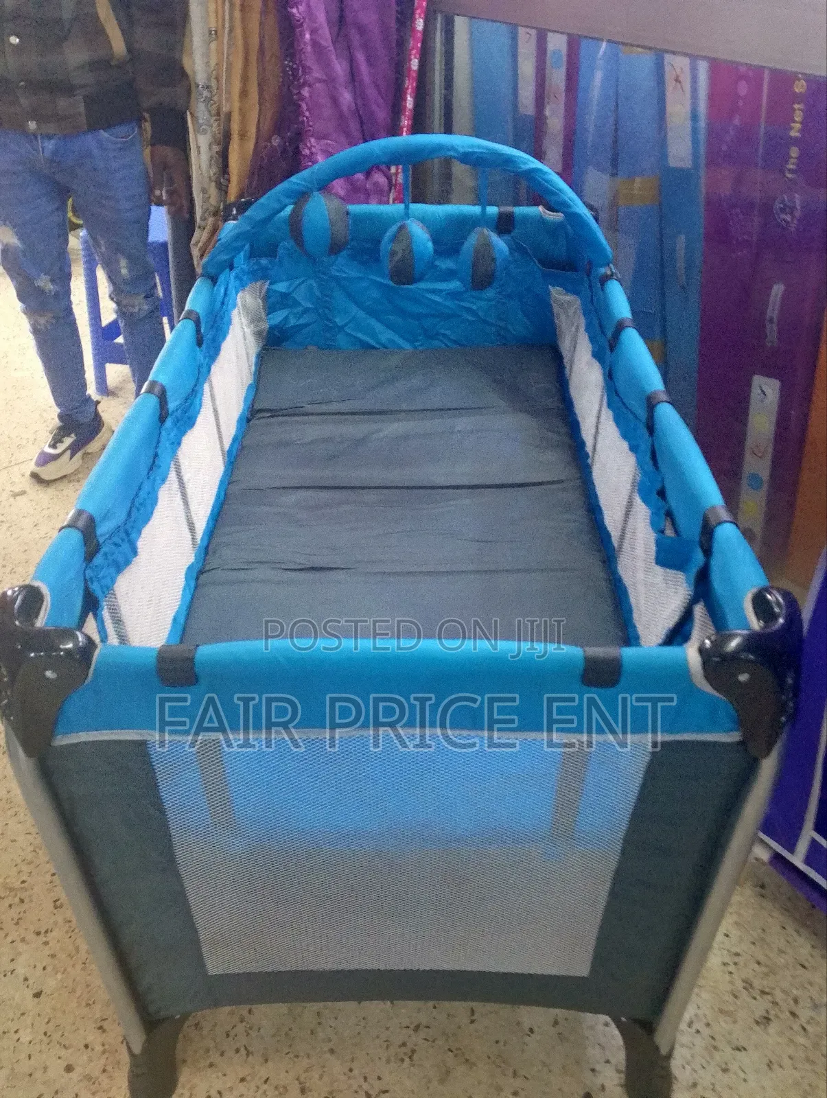 Executive Baby Bed.2.5x5 Feets.( Blue)