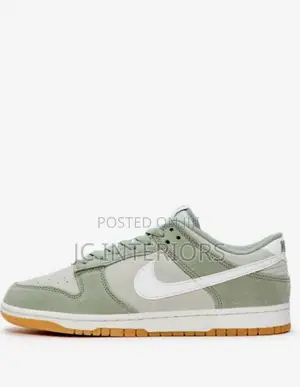 Nike Dunk Low SE