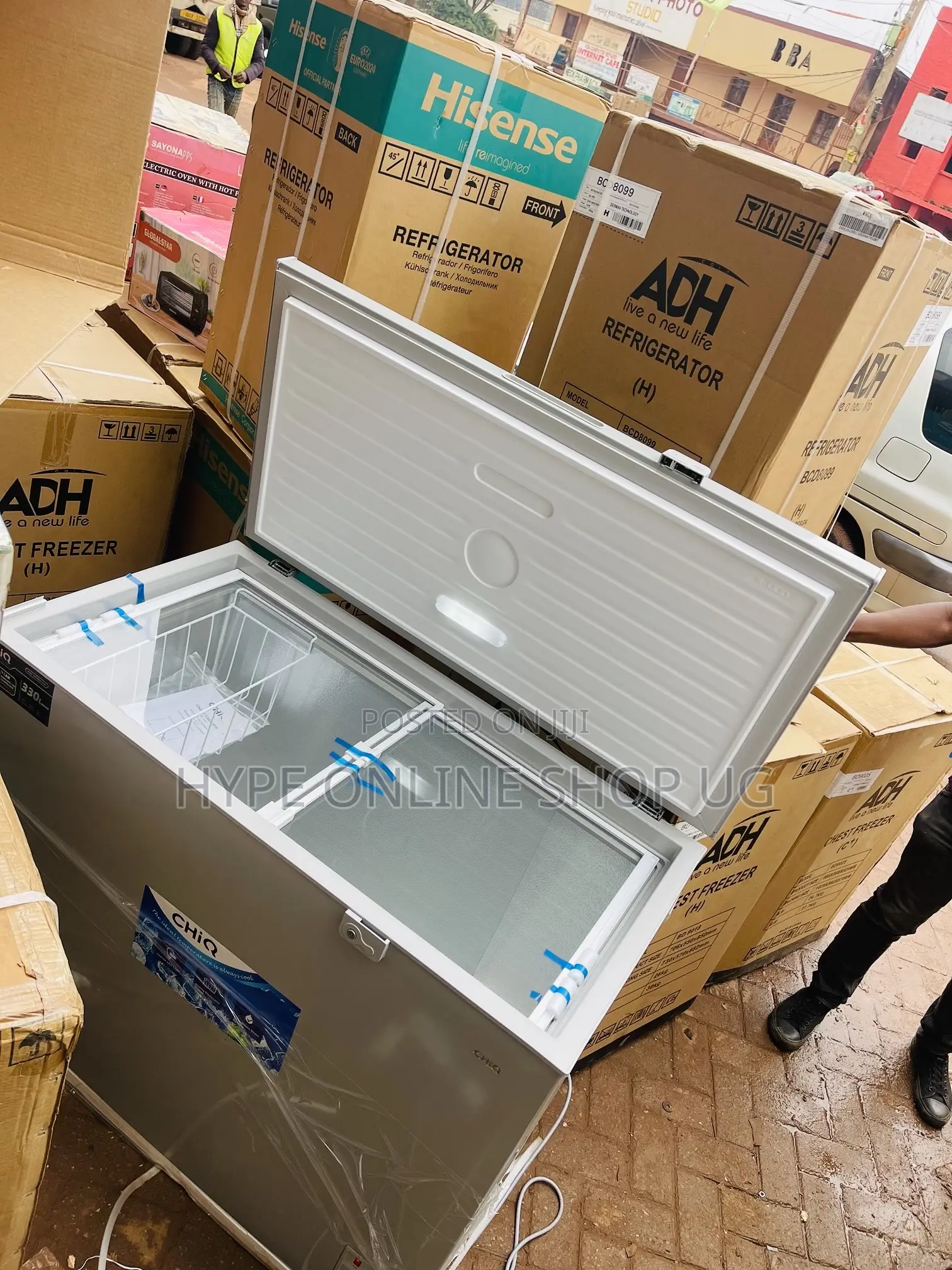 350L Chiq Chest Deep Freezer