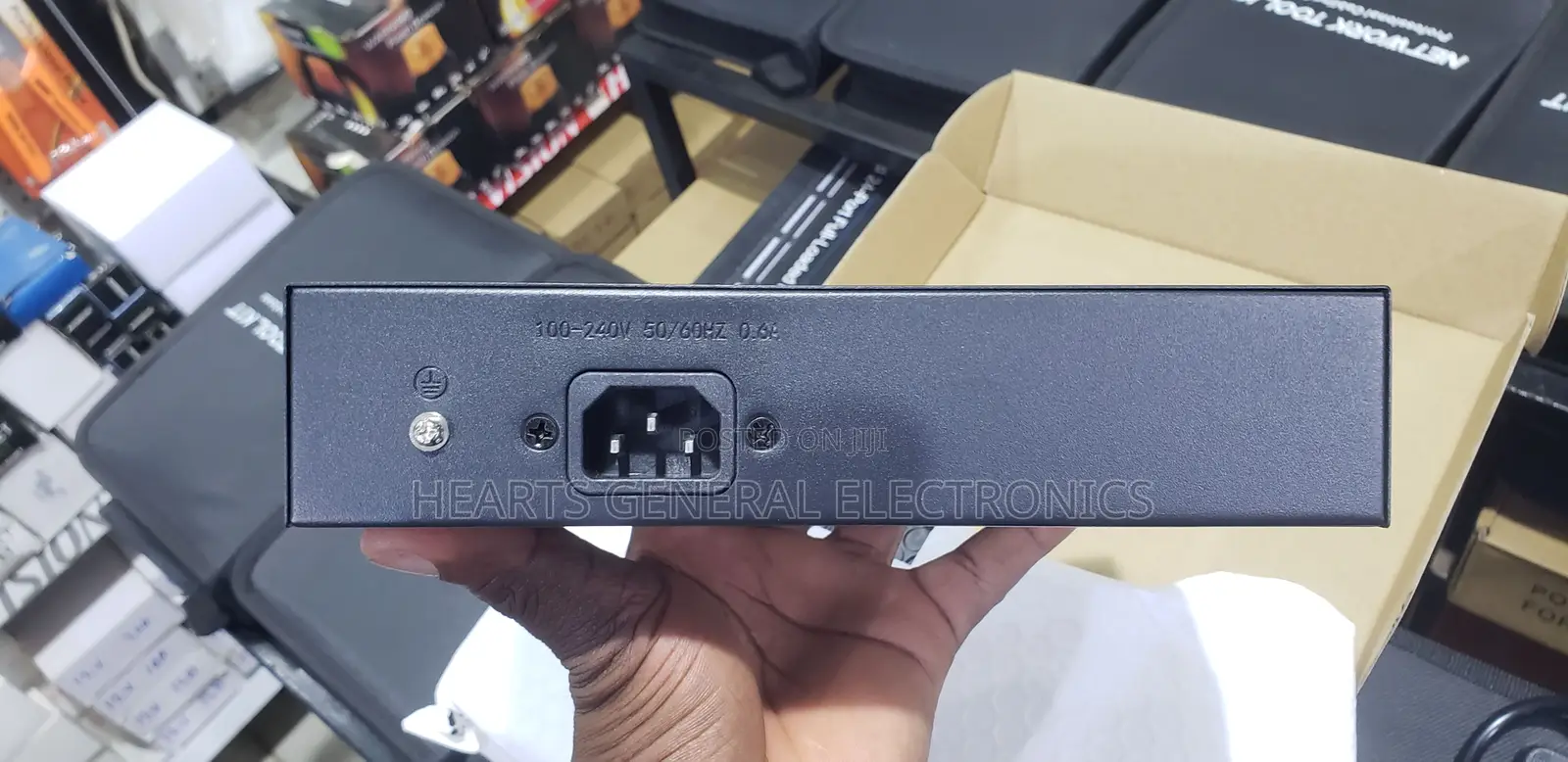 24v Poe Switch ( 4 Poe Ports and 2 Uplinks )