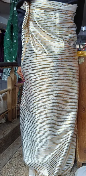 Photo - Simple Silk Gomesi Fabric