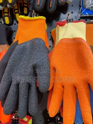 Saftey Gloves For Cleaning Toilets And Dirt Areas
