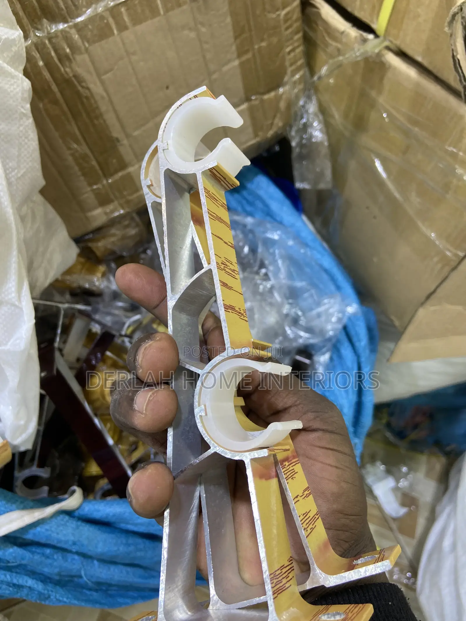 Curtain Rod Holders in Cream Per Pair