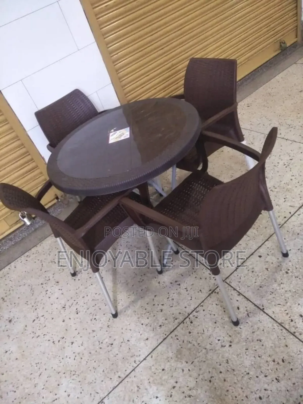 Restaurant Plastic Table and 4 Chairs High Class