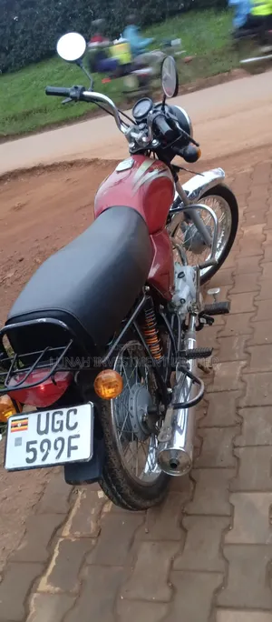 Bajaj Boxer 2024 Red