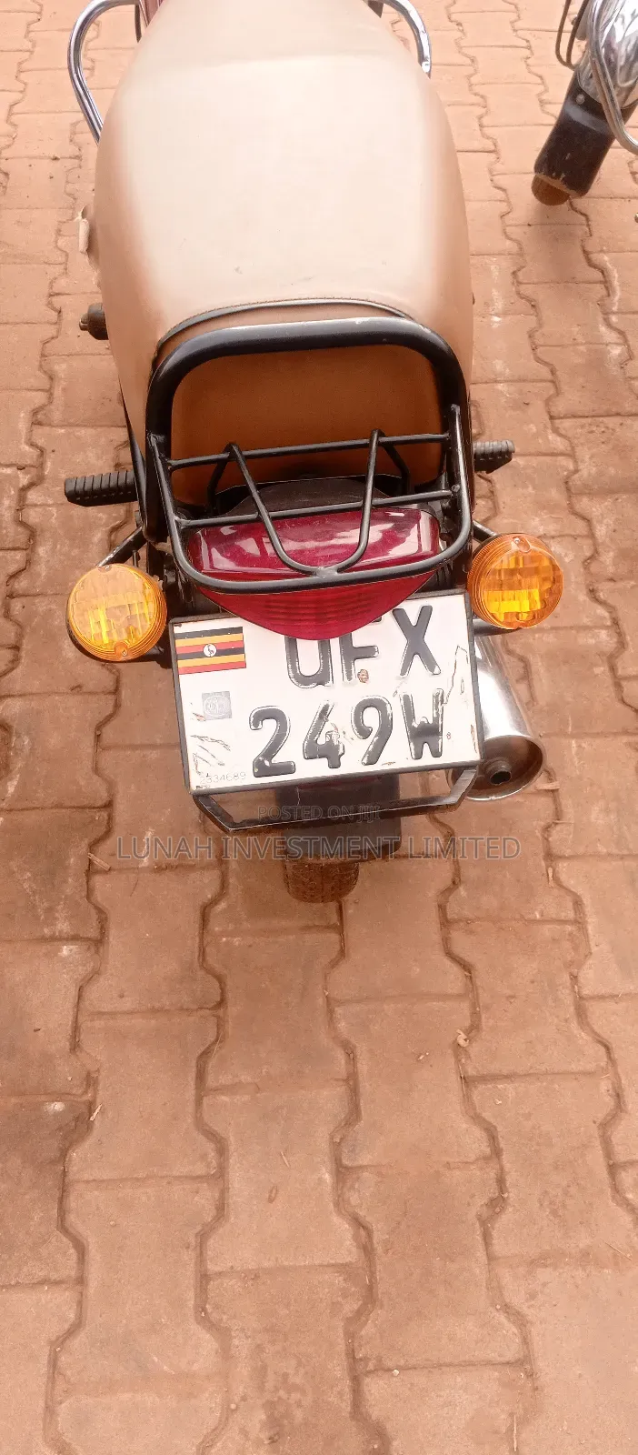 Bajaj Boxer BM100ES 2023 Red