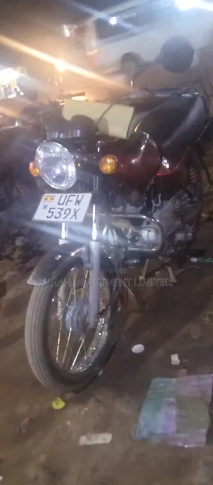 Bajaj Boxer 100 2023 Red