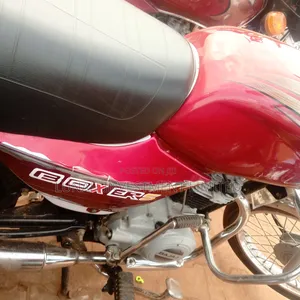 Bajaj Boxer BM100ES 2024 Red
