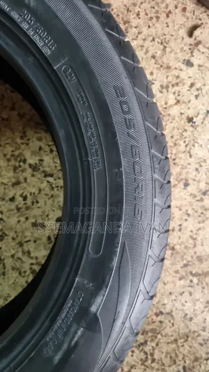 205/60r16 Used Tyre in Petromax Brand