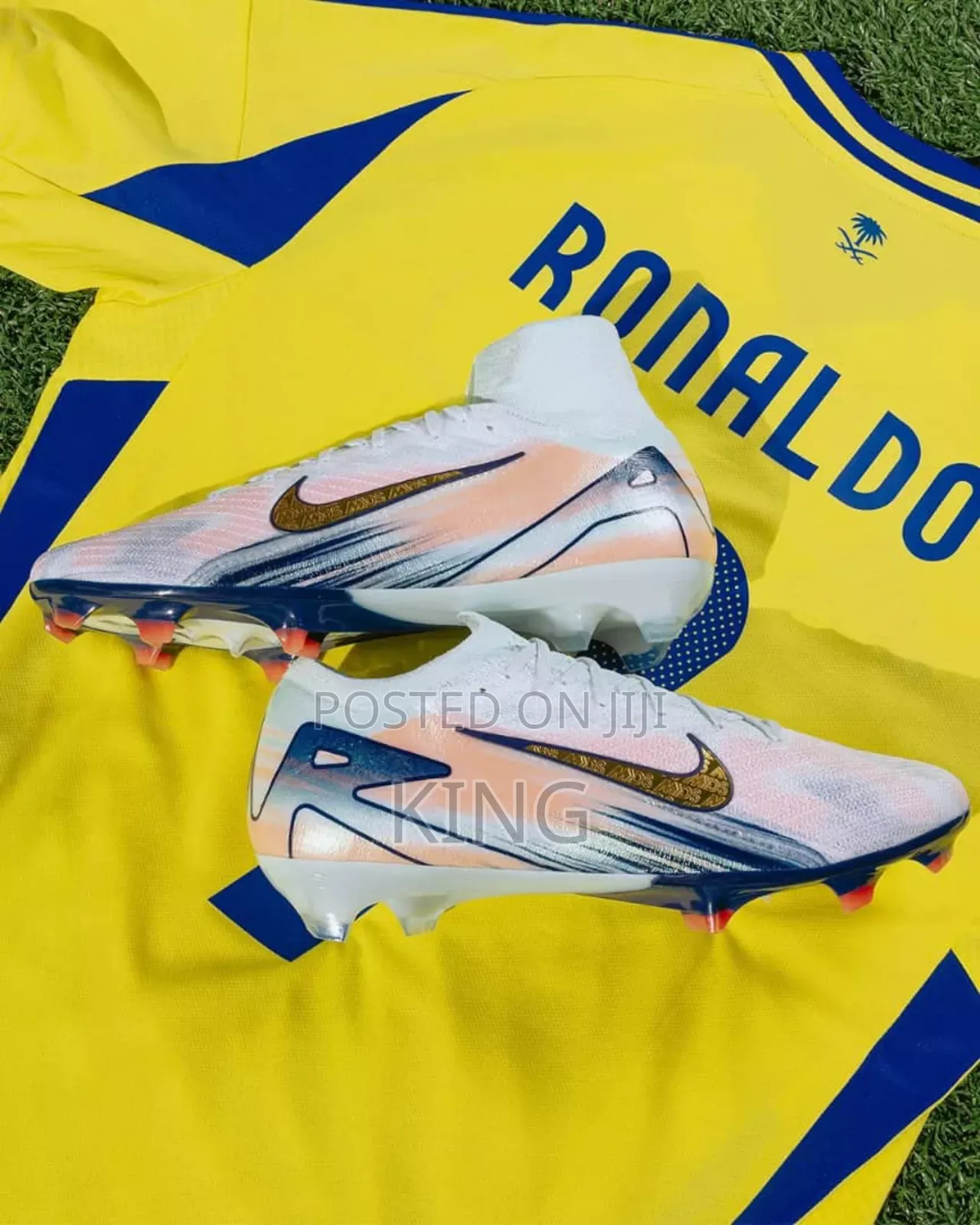 Retro Nike Mercurial 16 Soccer Cleats. Vapor Zoom