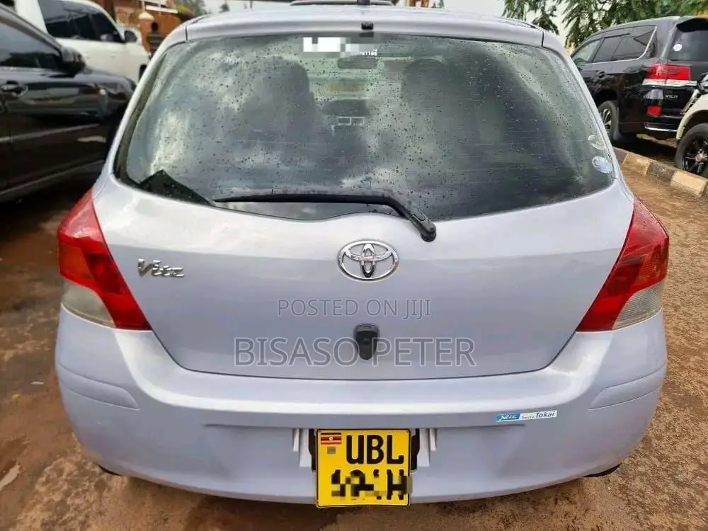 Toyota Vitz 1.0 FWD 5dr 2007 Silver