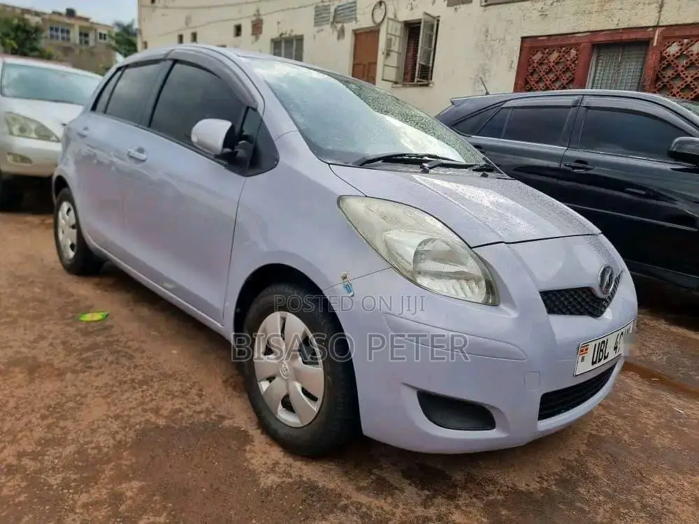 Toyota Vitz 1.0 FWD 5dr 2007 Silver