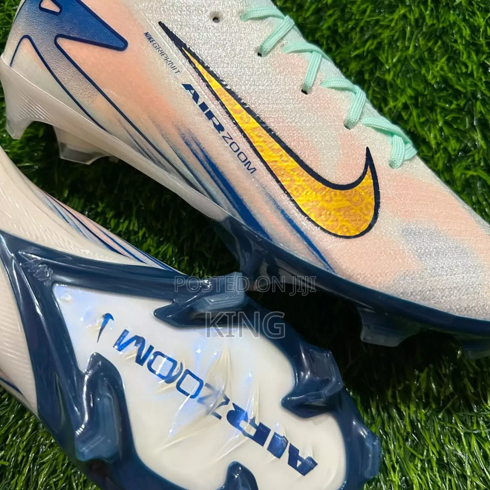 Loftnike Zoom Vapor 16 Football Boots. Mercurial