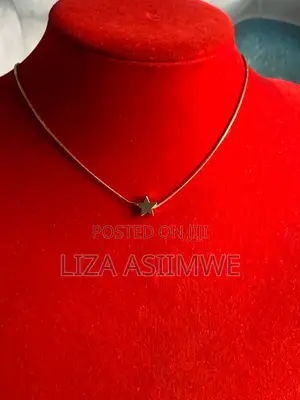 Gold Star Necklace