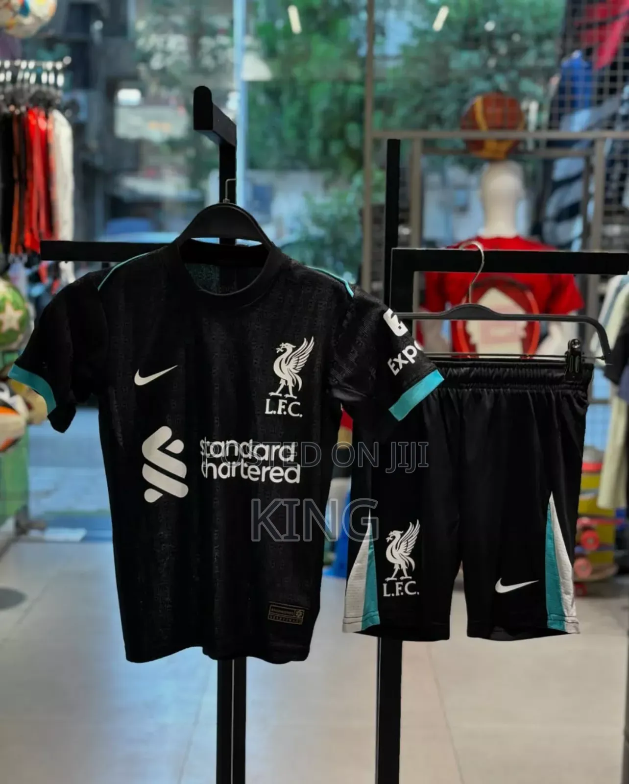 Nike Liverpool Kids Football Kit