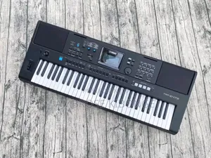 Original Version YAMAHA PSR E473 Electronic Keyboard Piano.