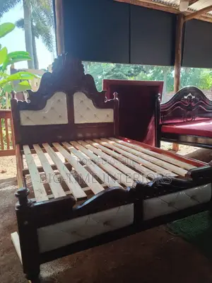 Executive 5*6 Leather Bed