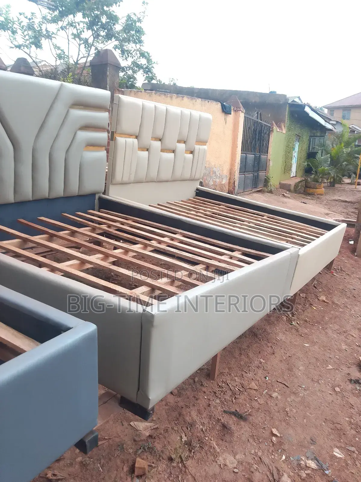 5*6 Cream Leather Puzzle Beds