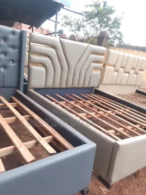Cream Leather Puzzled Sticker Bed