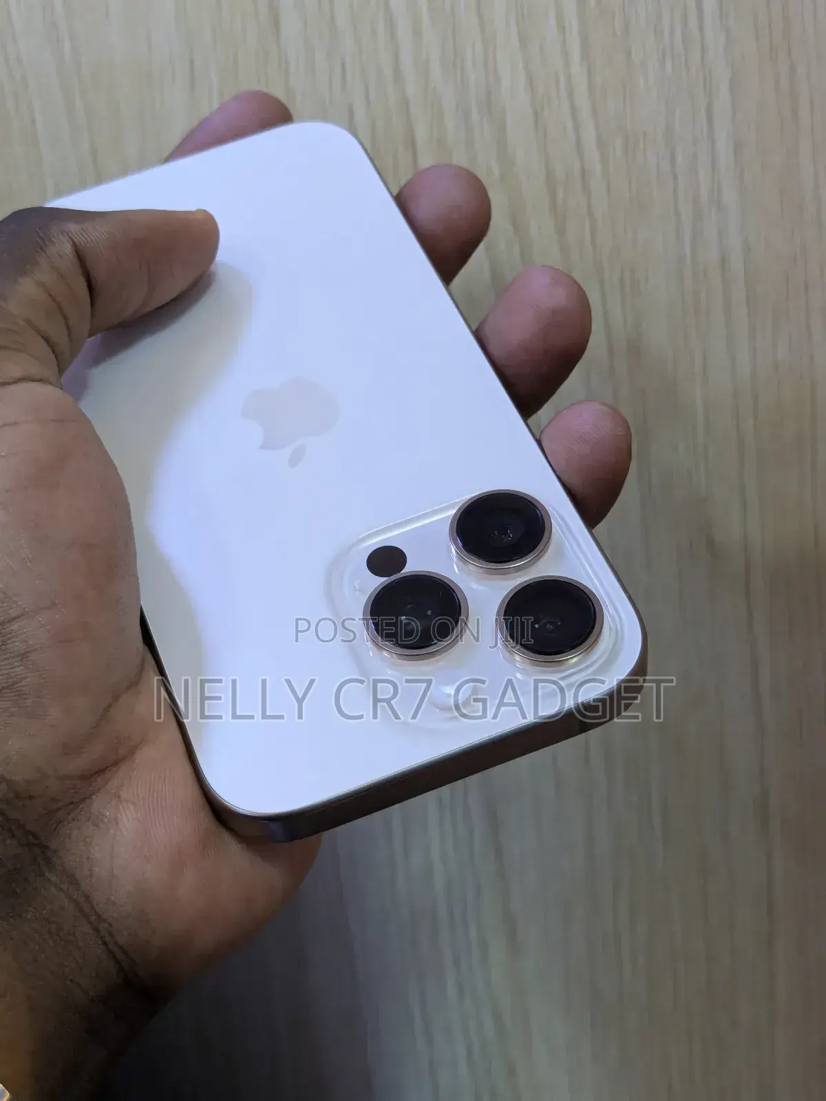 Apple iPhone 16 Pro 128 GB Gold