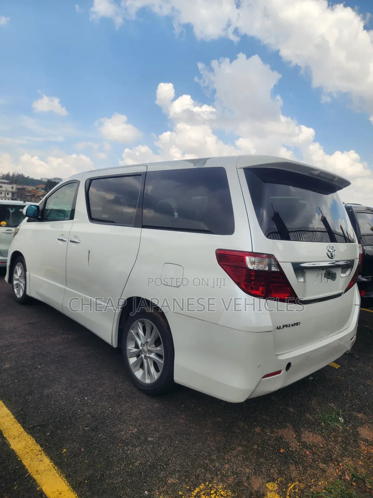 Toyota Alphard 2.4 Petrol FWD 2010 Pearl