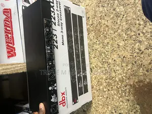 DBX Crossover 223