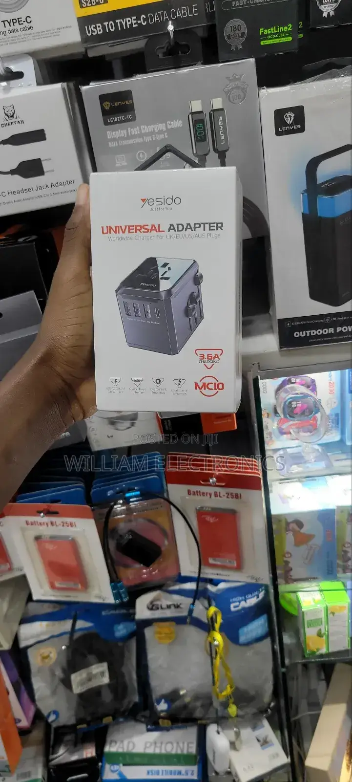 4 Ports Ultra-Fast Adapter/Black Universal Adapter