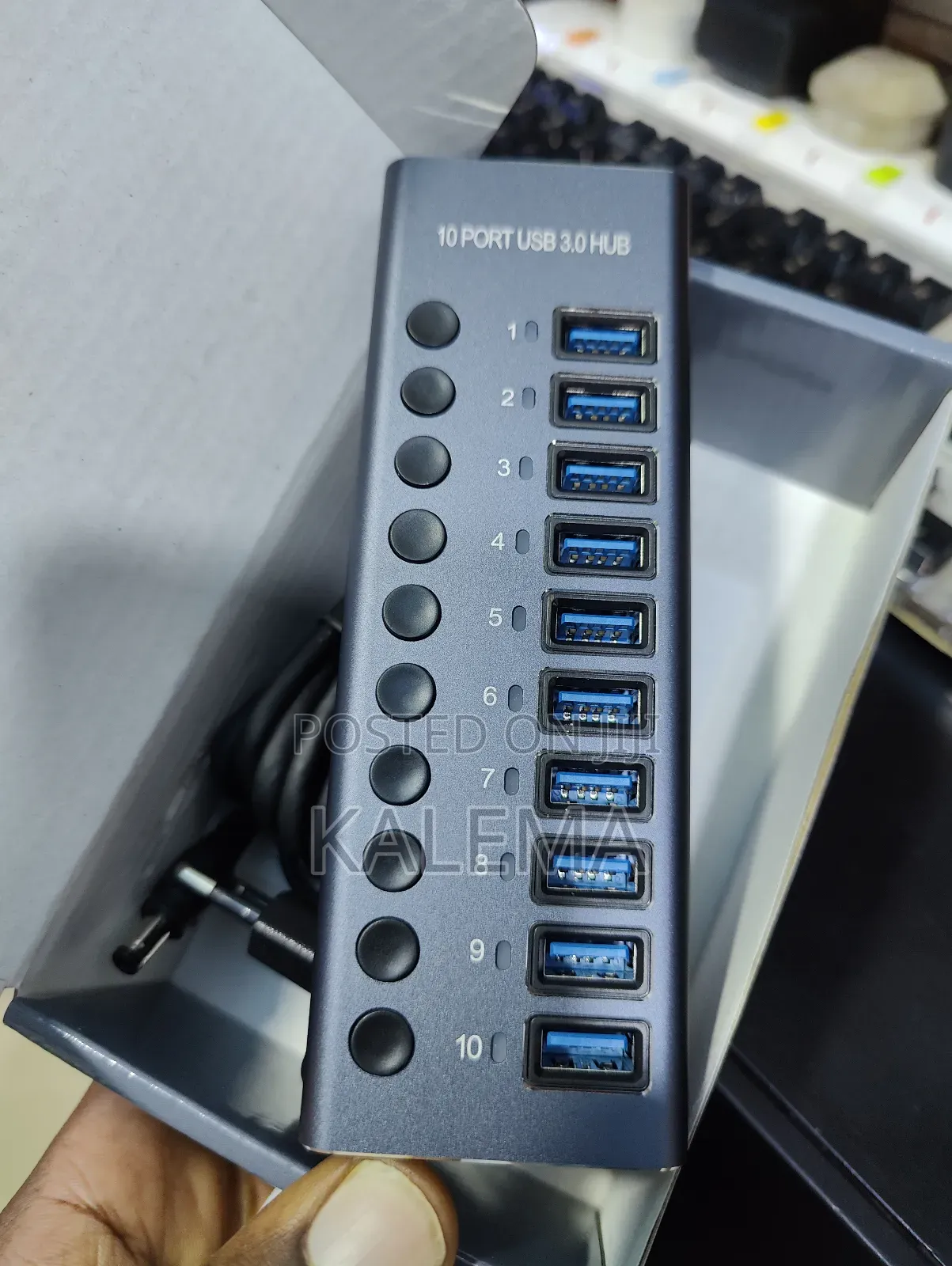 3.0 Hub With Quick Charge