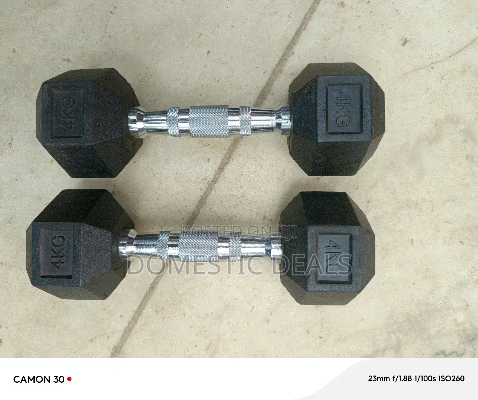 Pair of 4kg Hex Dumbells