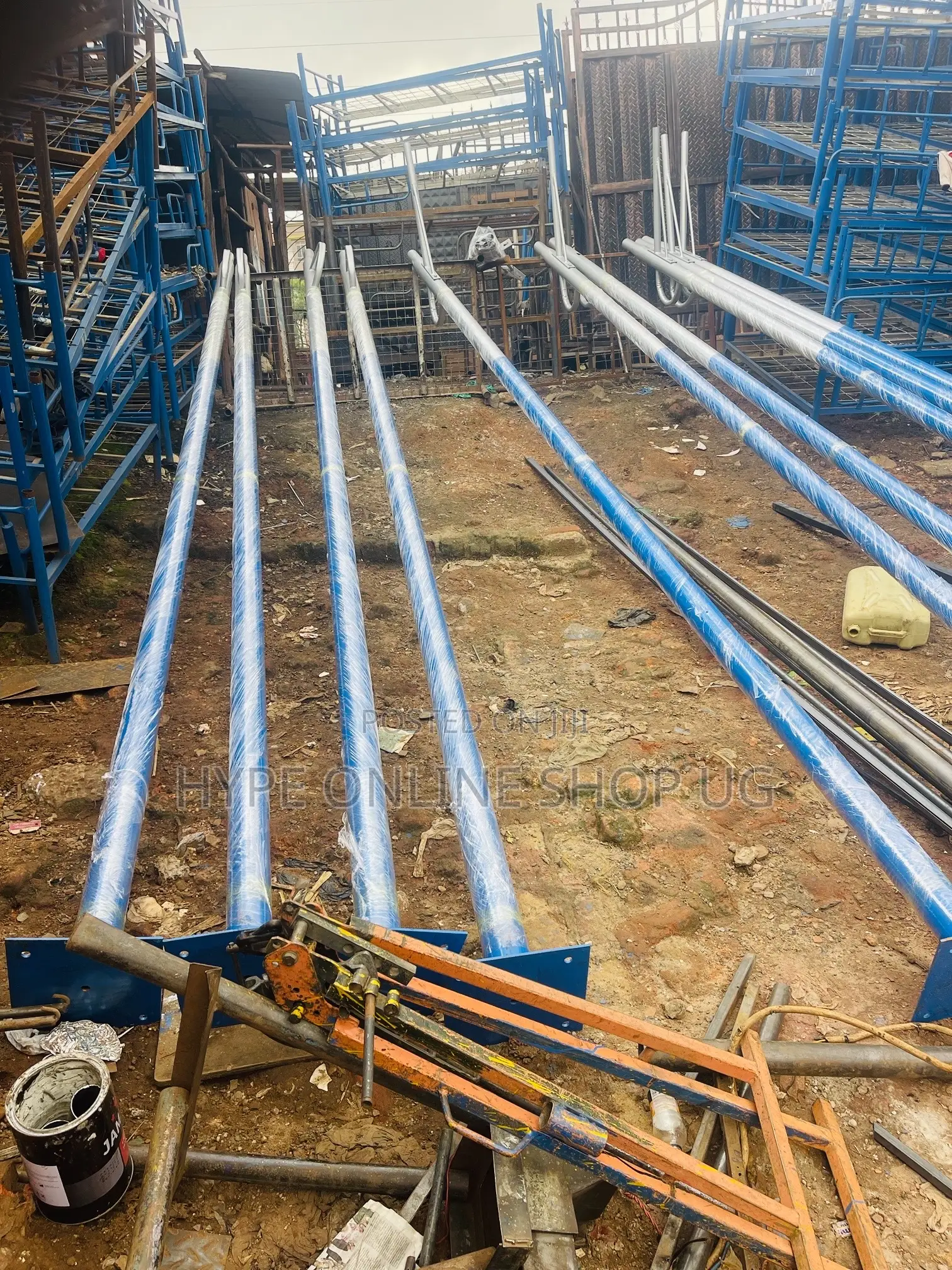 Dutyfree Solar Poles