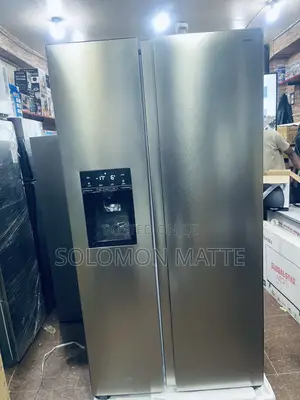 Photo - Brand New 670L Samsung Fridge Side by Side