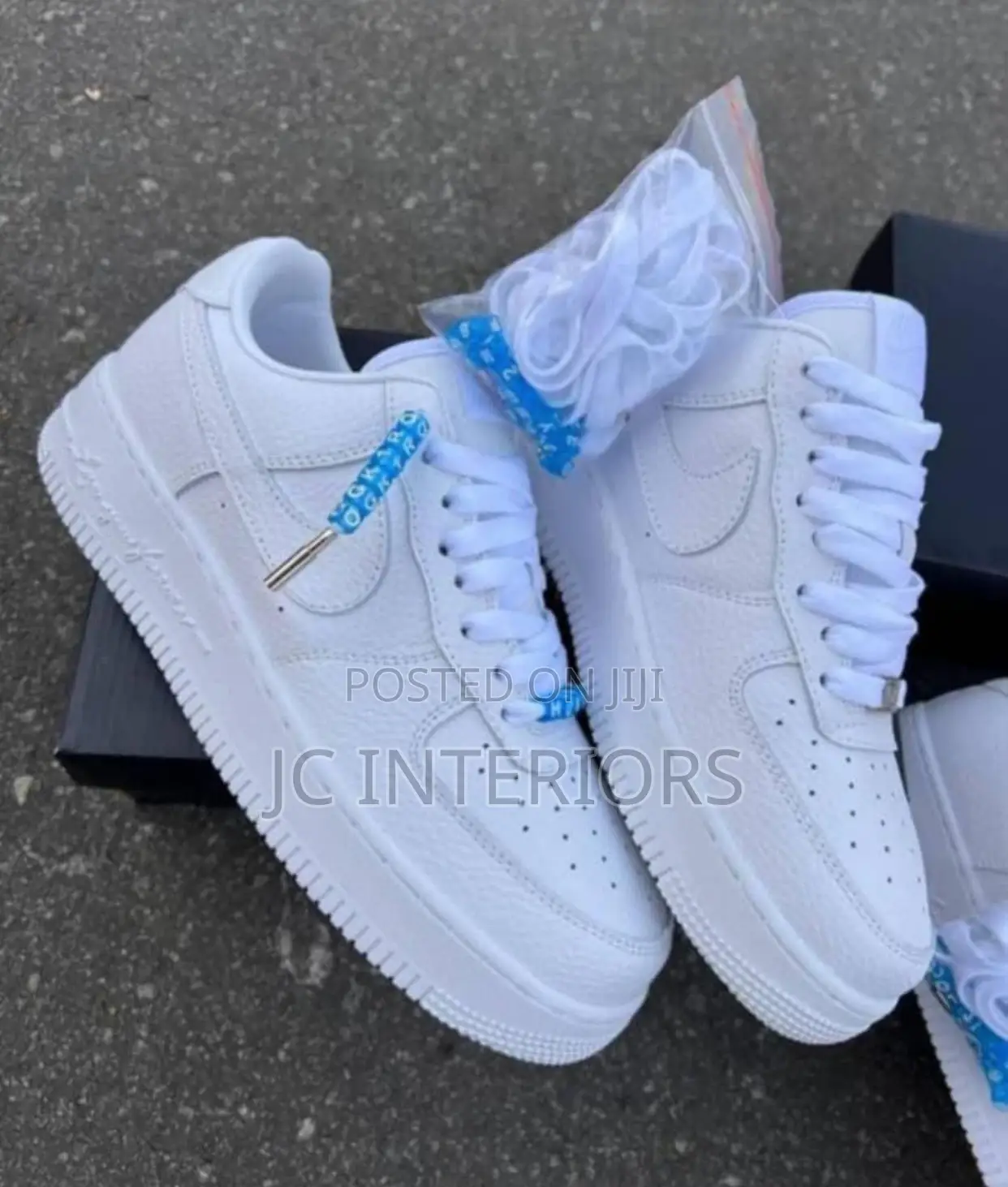 White Nike Air Force 1