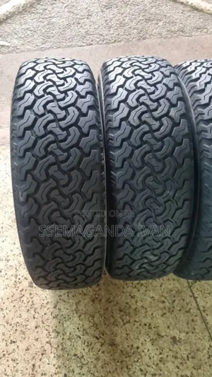 215/70r16 100t Slightly Used Linglong Tyres